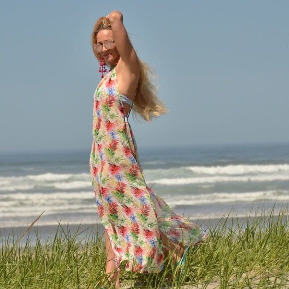 SWIMSUIT COVERUP - Picture 3 of 4